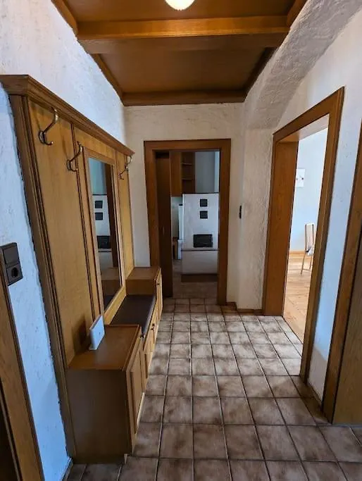 Spacious Room In Tyrolean Flat インスブルック